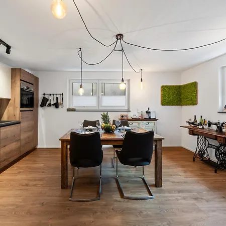 Burgunderliebe Am Tuniberg, Weinregion * 거튼하임